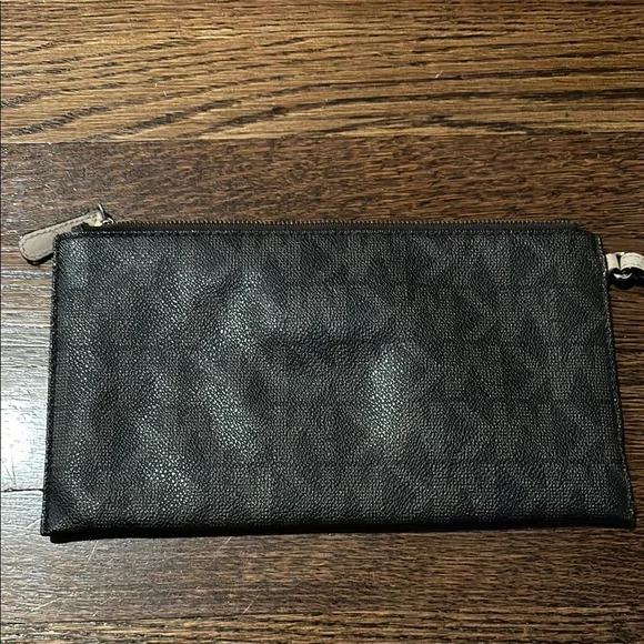 Michael Kors Black Wristlet - Picture 2 of 5